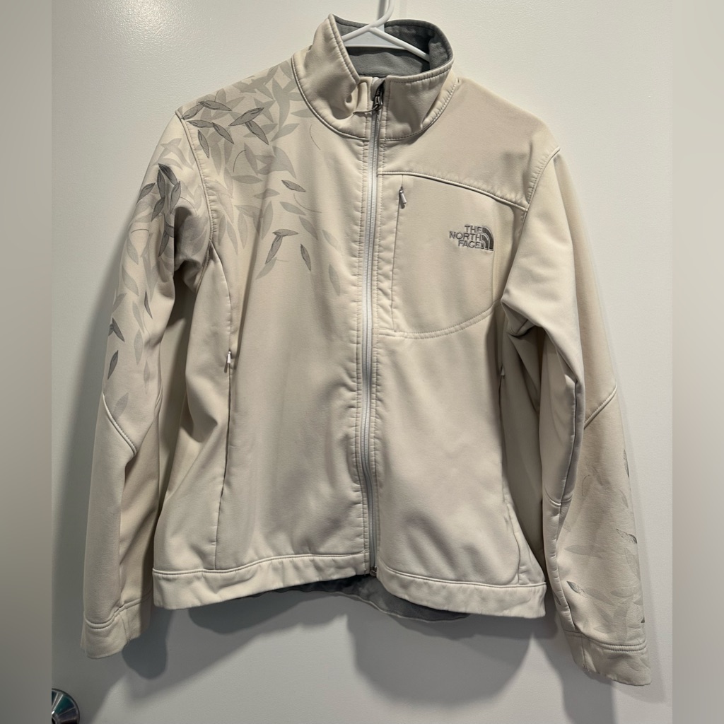 The North Face Women’s Winter Shell Jacket White With Graphic